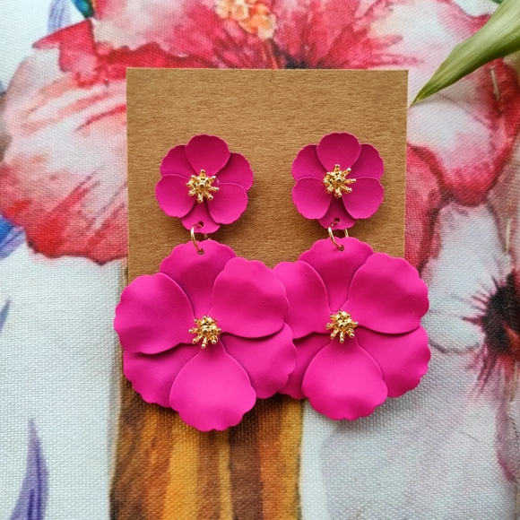 Hot Fuchsia Pink Floral Earrings - Picture 15 of 17